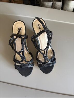 Qupid Black Strappy Wedge Sandals 7.5 worn once